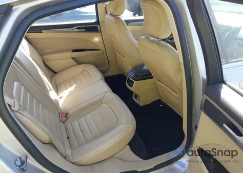 2016 Ford Fusion Se z USA, uszkodzony, nr VIN 3FA6P0H72GR318239